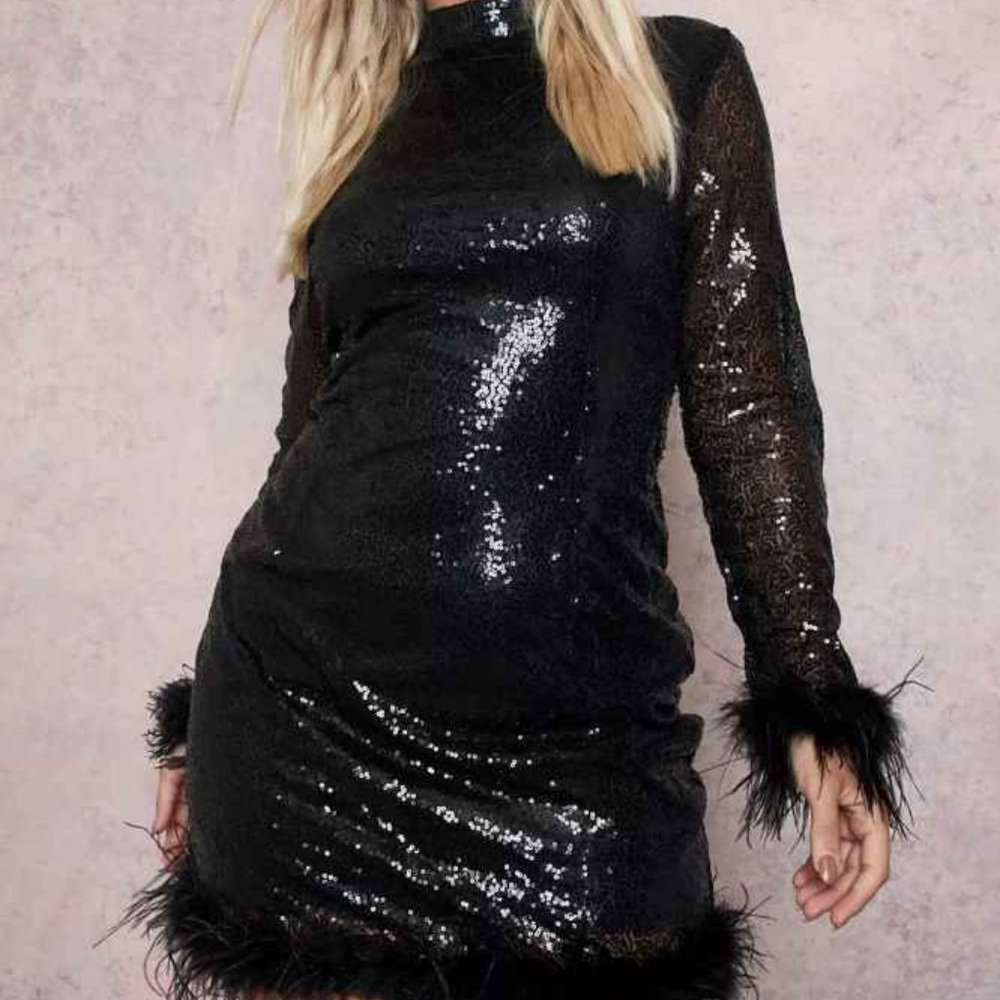 PLUS SEQUIN FUR TRIM BODYCON DRESS